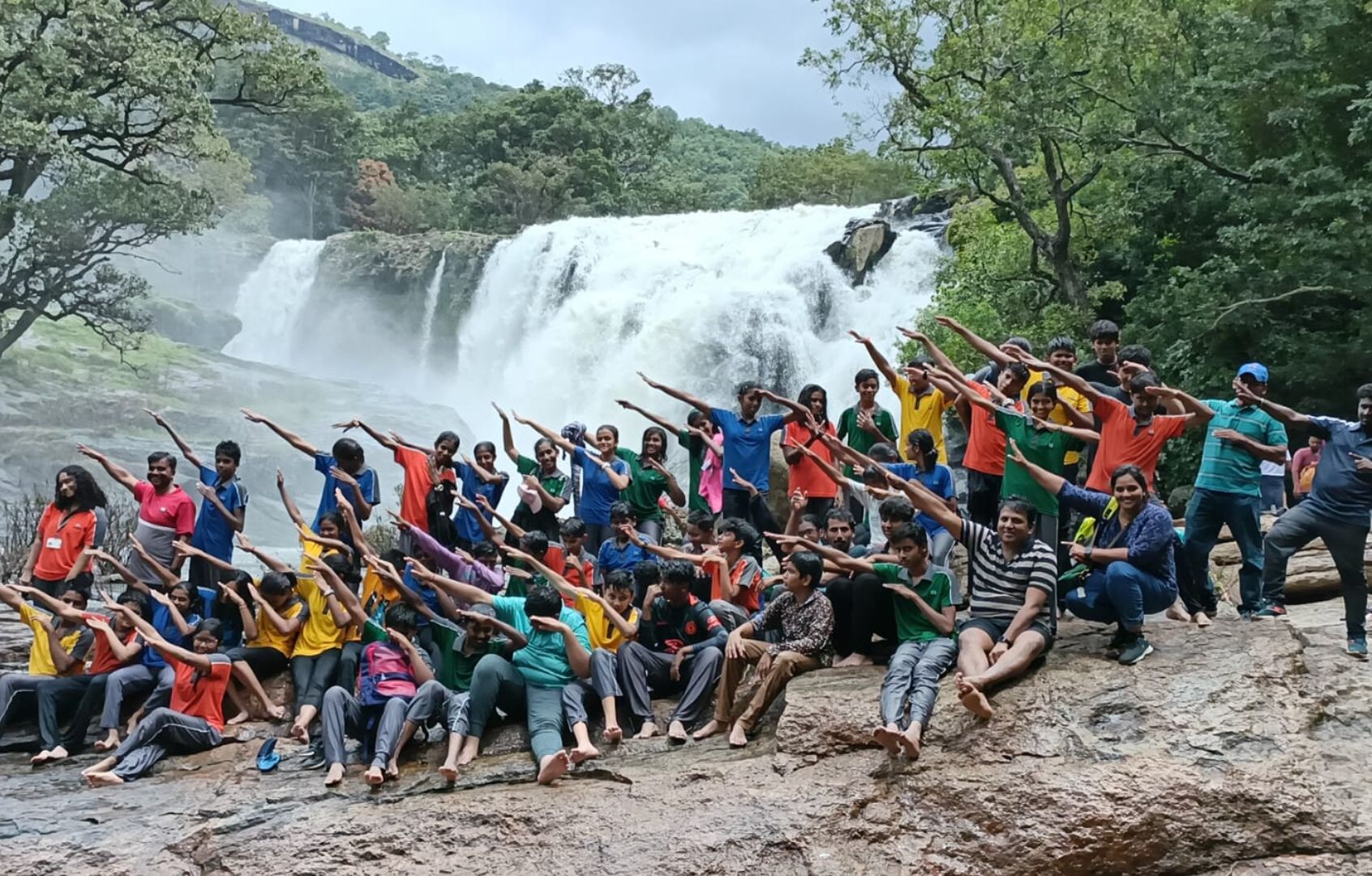 Student group tours for falls